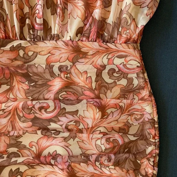 Elliatt ROSINCA DRESS, NWT, Small - Picture 6 of 15